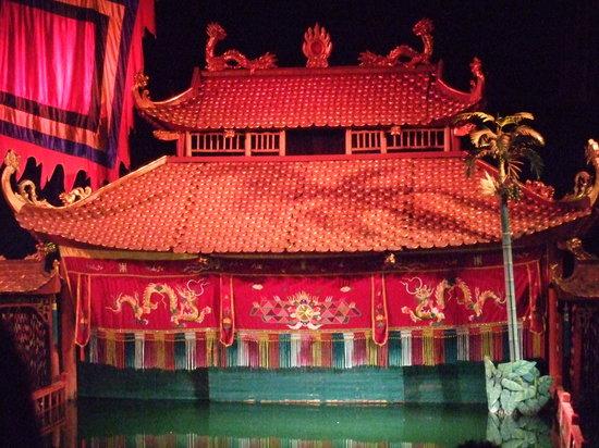 Théâtre national des marionnettes sur l'eau du Vietnam